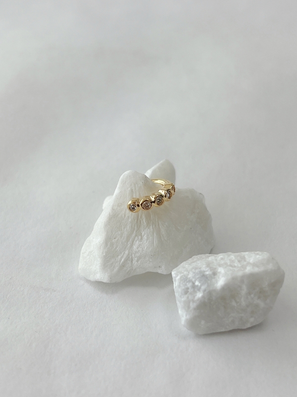 EAR CUUF 5 CIRCONES