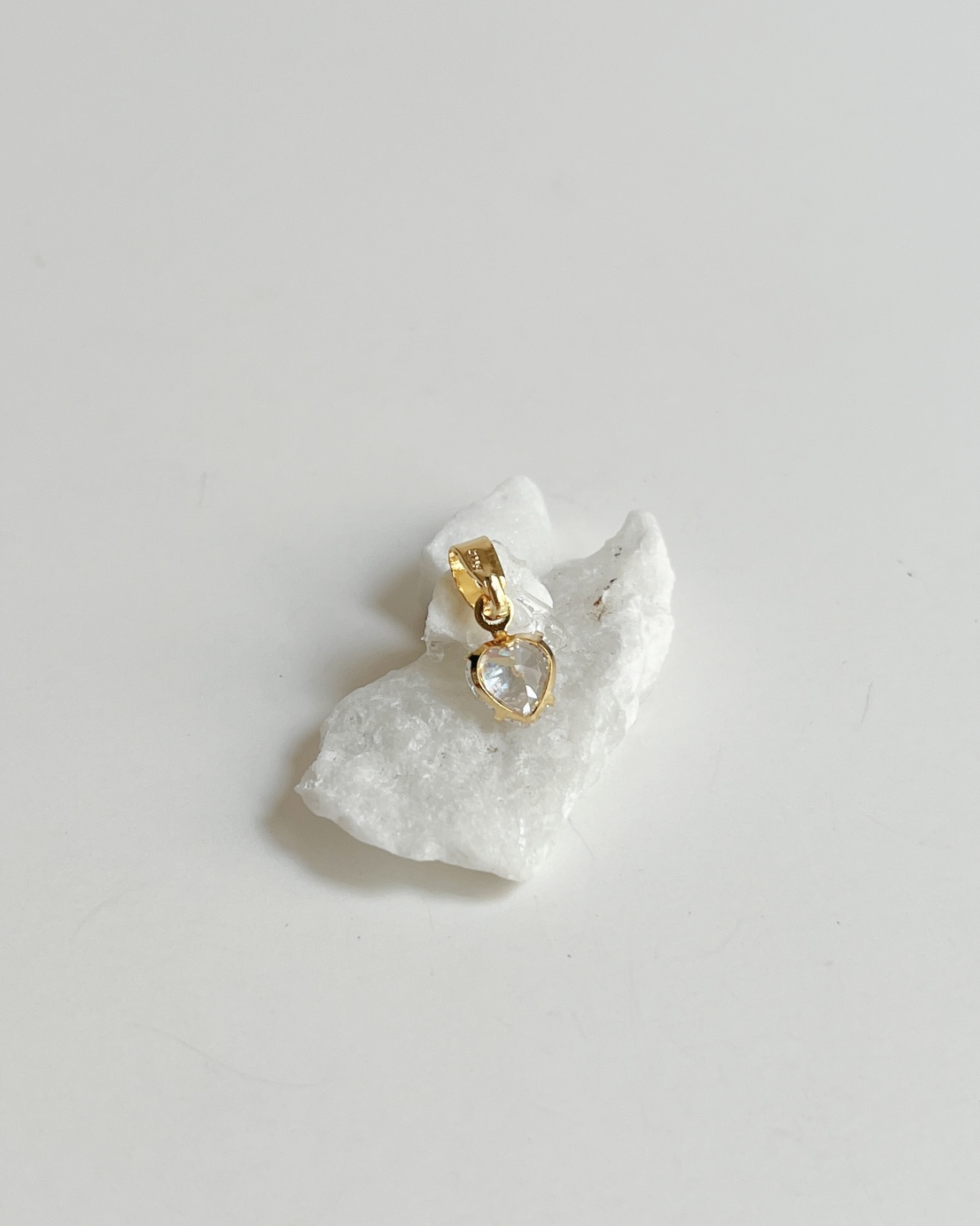 DIJE CORAZON ZIRCON