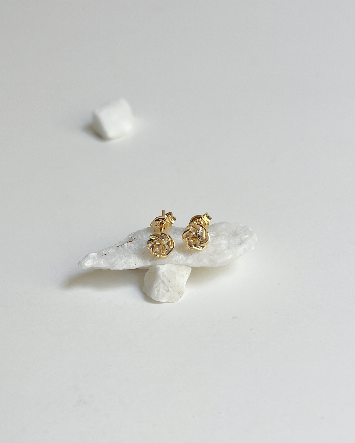 TOPO ZIRCON CANASTA BLANCO