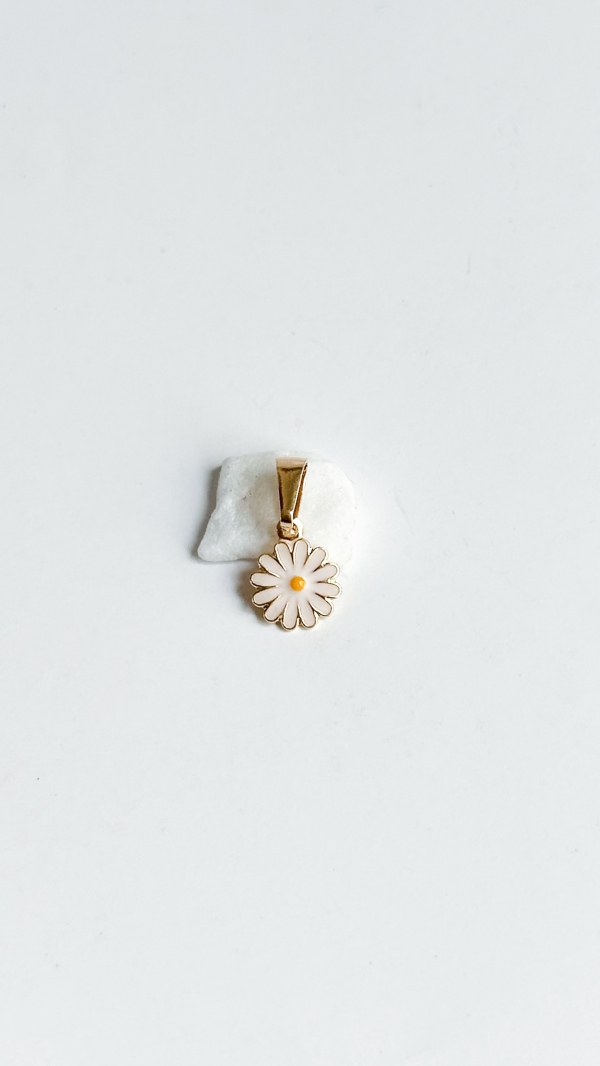 DIJE FLOR DE LOTO BLANCA